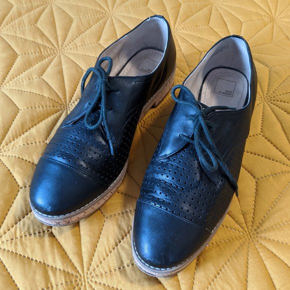 14th & Union Women's Brook Leather Oxfords - Picture 1 of 8